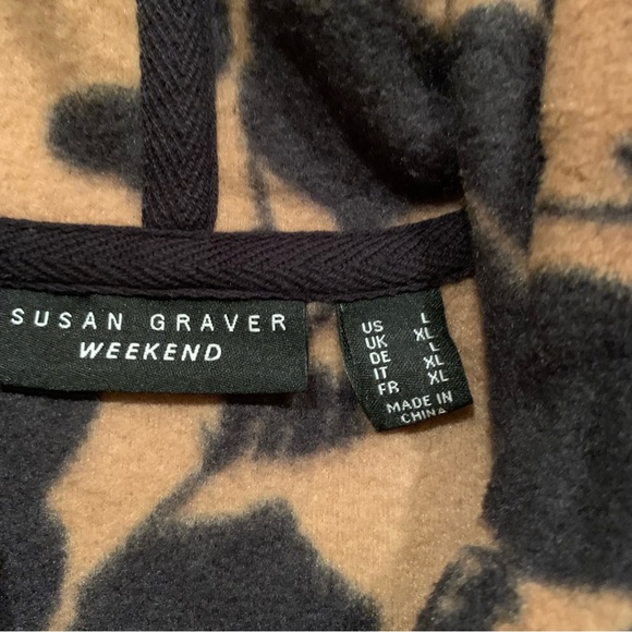 Susan Graver weekend printed fleece jacket tan black floral hooded L - Picture 2 of 4